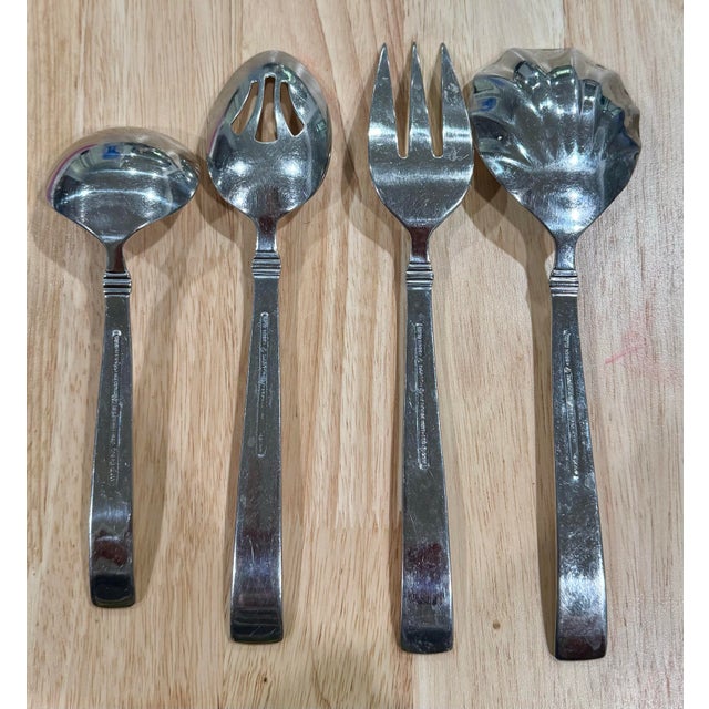 Mid-Century Modern Vintage Reed & Barton Longwood II Stainless Hostess Serving Set - Ladle, Slotted Spoon, Cold Meat Fork, Casserole Spoon. - 4 pcs For Sale - Image 3 of 3