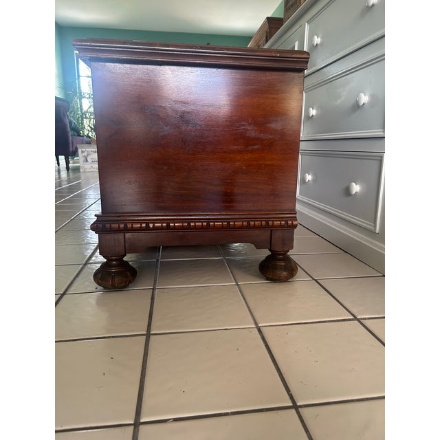1934 Lane Cedar Hope Chest – Altavista Virginia – Original Interior Tray For Sale In Naples, FL - Image 6 of 12