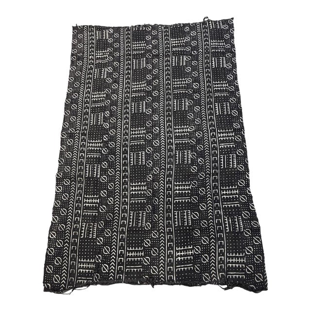 Vintage African Black and White Mud Cloth Textile Mali 60" by 40" For Sale