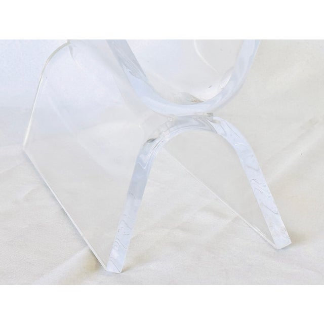 Charles Hollis Jones Mid 20th Century Lucite Magazine Holder For Sale - Image 4 of 15