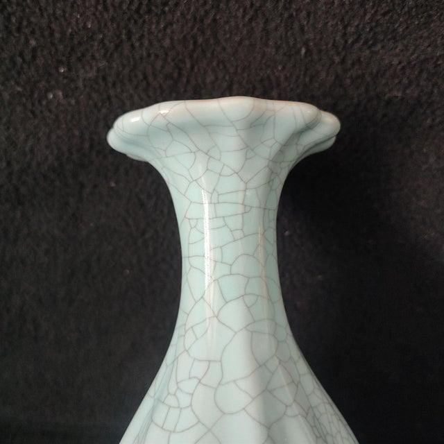 Chinese Ceramic Vase,Guan Ware Crackle Glaze Celadon Porcelain Yuhuchun Vase For Sale In Seattle - Image 6 of 10