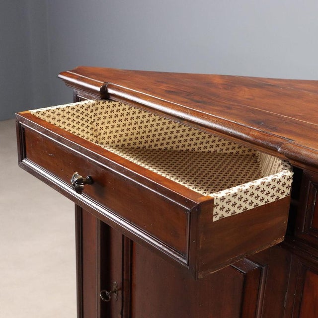 Baroque Style Corner Cabinet in Walnut For Sale - Image 4 of 10