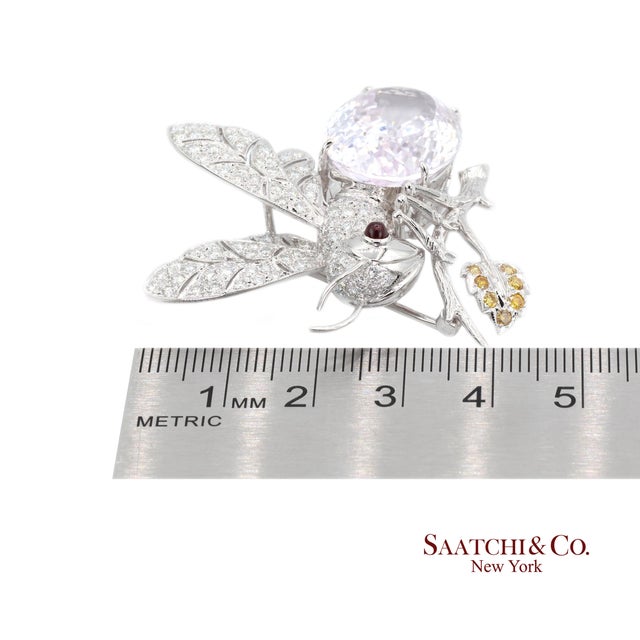 Silver 18k(750) Natural White Diamond With Kunzite Stone Bee Pin/Brooch/Pendant For Sale - Image 8 of 8