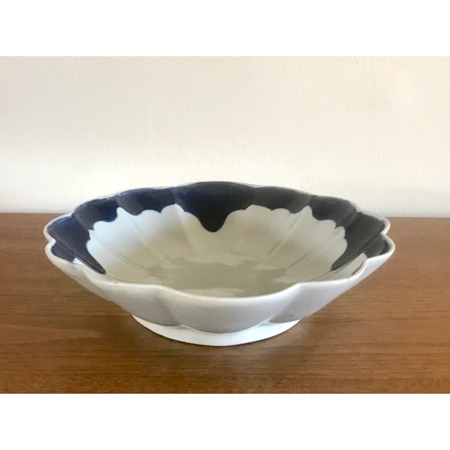 Dr. Wall Worcester 18th Century First Period Dr. Wall Worcester Porcelain Lined Dish For Sale - Image 4 of 13