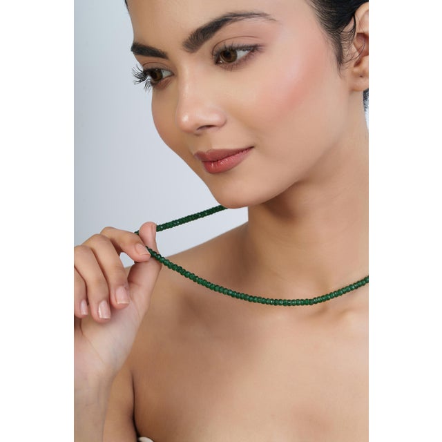 Estate 60 Ct Natural Green Onyx Beads Single Strand Necklace With Silver Clasp, 16 Inch For Sale - Image 4 of 15