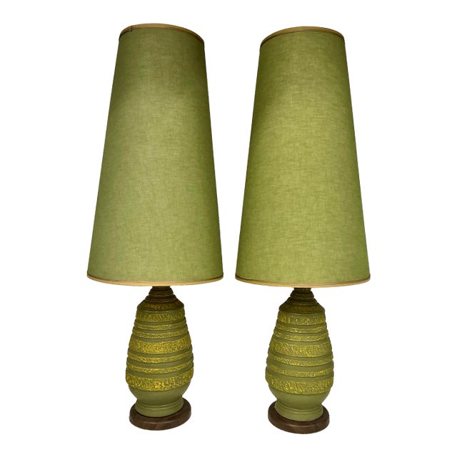 Pair of 1960s Vintage Ceramic Lamps by Plasto Mfg.Co With Original Shades For Sale