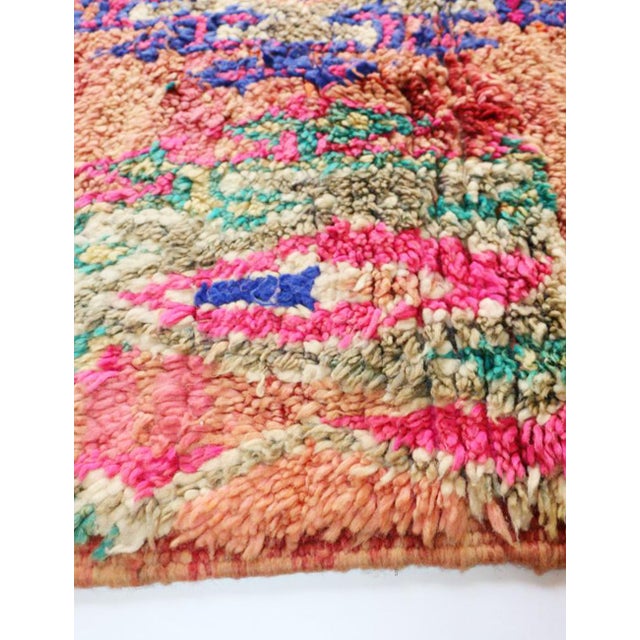 Vintage Moroccan Rug – Authentic Handwoven Berber Textile This authentic vintage Moroccan rug is a compelling example of...