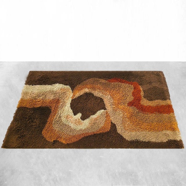 1970s Italian Space Age rug. A true statement piece of Mid-Century design, this rug perfectly captures the bold,...