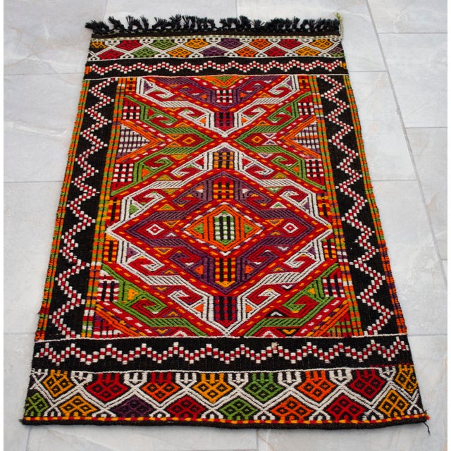 Hand-Woven Braided Small Rug Vintage Wall Decor Area Rug Kilim - 28″ × 46″ For Sale - Image 9 of 11