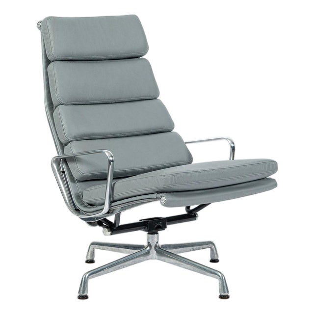 Eames Soft Pad Recliner for Herman Miller, Gray Leather Aluminum Group Lounge Chair For Sale