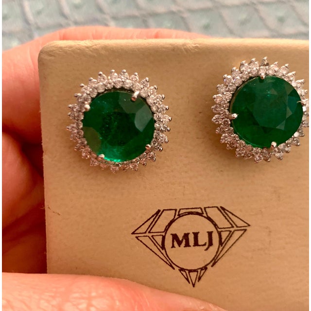 11 Carat Round Emerald and Diamond Stud Earrings 14 Karat White Gold For Sale - Image 10 of 18