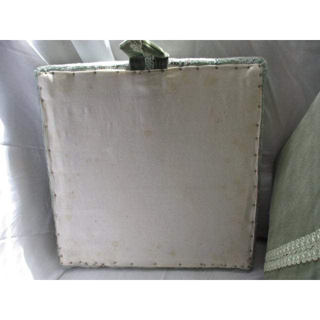 1960s Vintage Needlepoint Green Velvet Storage Footstool For Sale In Columbia, SC - Image 6 of 12