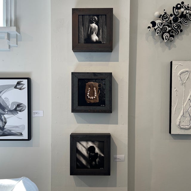 "A Shot In the Dark" Black and White Photograph by Rob Brinson Studios For Sale In West Palm - Image 6 of 13