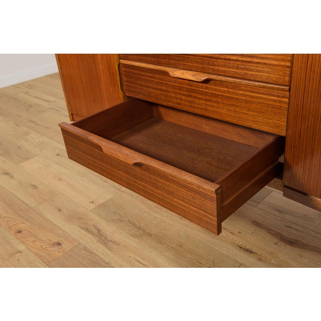 Mid-Century Teak Sideboard from Austinsuite, United Knigdom, 1960s For Sale - Image 17 of 18