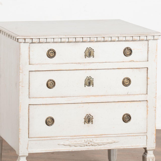 White Late 19th Century Swedish White Gustavian Style Small Chest of Three Drawers Nightstand For Sale - Image 8 of 12