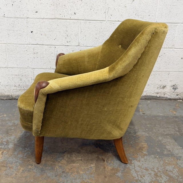 Mid-Century Modern Danish Modern Green Mohair and Teak Lounge Chair, Circa 1950s For Sale - Image 3 of 8