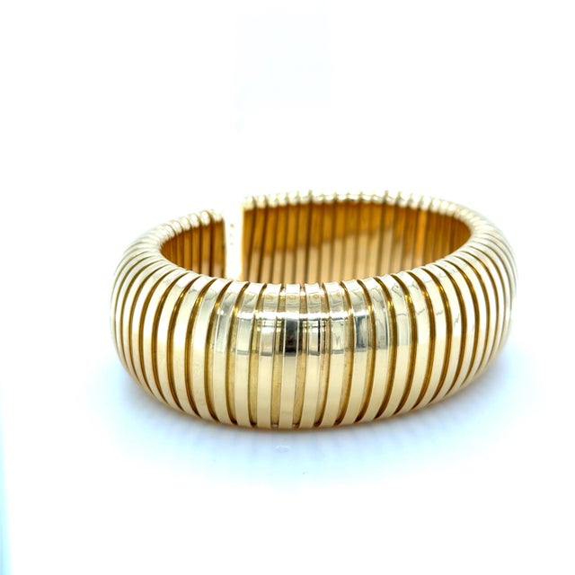 Late 20th Century Sidney Garber, 18k Yellow Gold Tubogas Domed Cuff Bracelet For Sale - Image 4 of 6