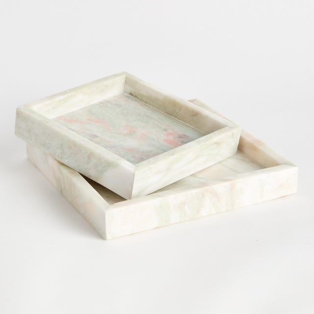 This lovely pair of marble trays are perfect in the kitchen for muffins & pastries, but versatile enough to dress up the...