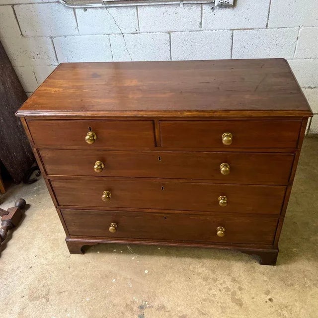 Antique 19th Century Chippendale Style Pine Chest. For Sale - Image 4 of 10