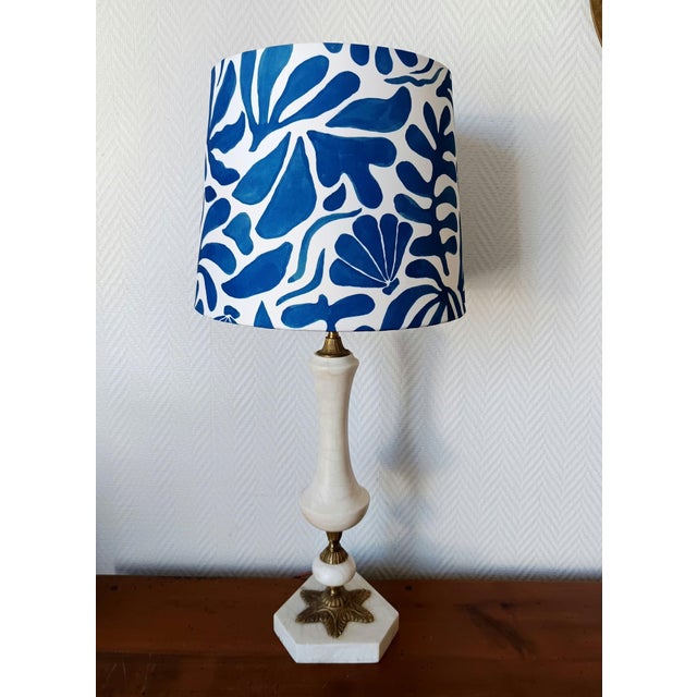 Alabaster Lamp with Gilding and Seashells, 1950s For Sale - Image 10 of 12