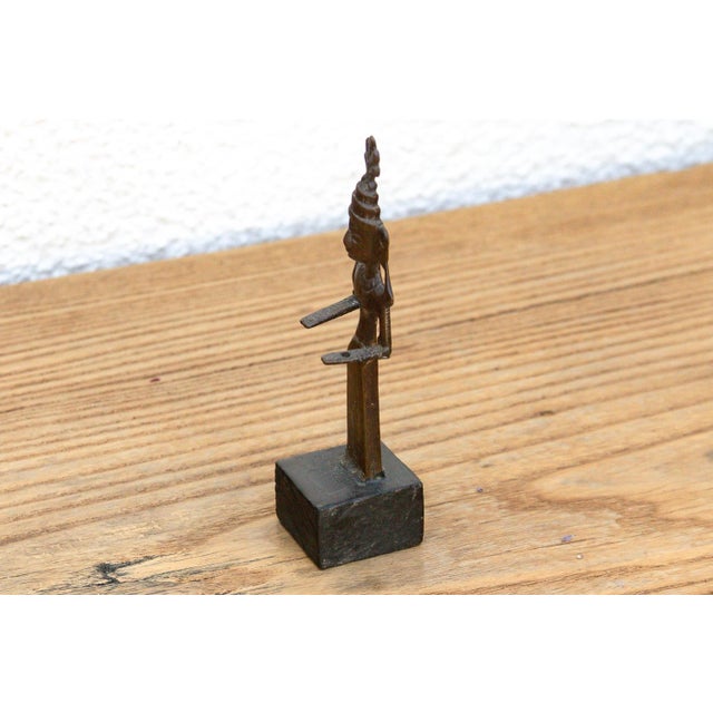 19th Century Crowned Tribal Miniature Bronze Female Figure For Sale - Image 5 of 6