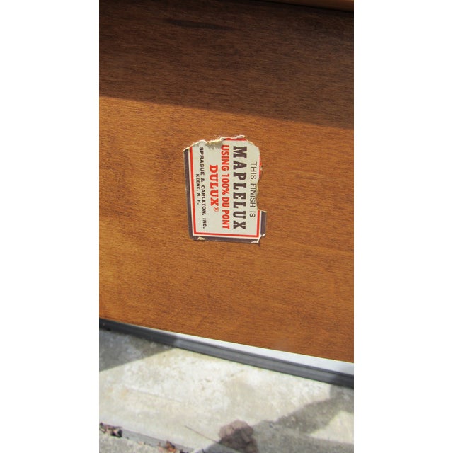 1980s Sprague and Carleton Pair Maple Twin Beds Designer For Sale - Image 6 of 6