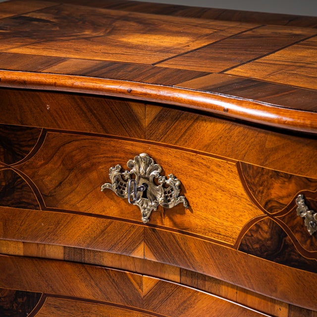 Maroon Baroque Walnut Chest of Drawers, 18th Century For Sale - Image 8 of 9