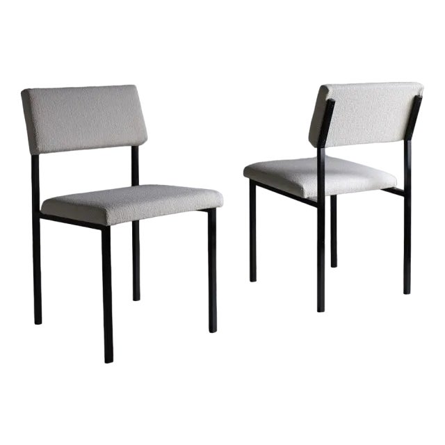 White Boucle Black Metal Chairs from Kembo, Netherlands, 1960s, Set of 2 For Sale