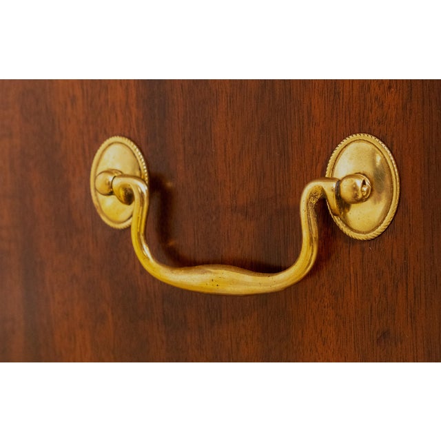 Henkel Harris 4 Drawer Mahogany Server Bachelor Chest For Sale - Image 12 of 18