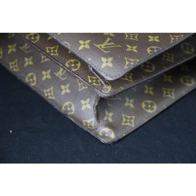 Louis Vuitton Pilot Bag or Doctor Bag, 1990s For Sale - Image 15 of 18