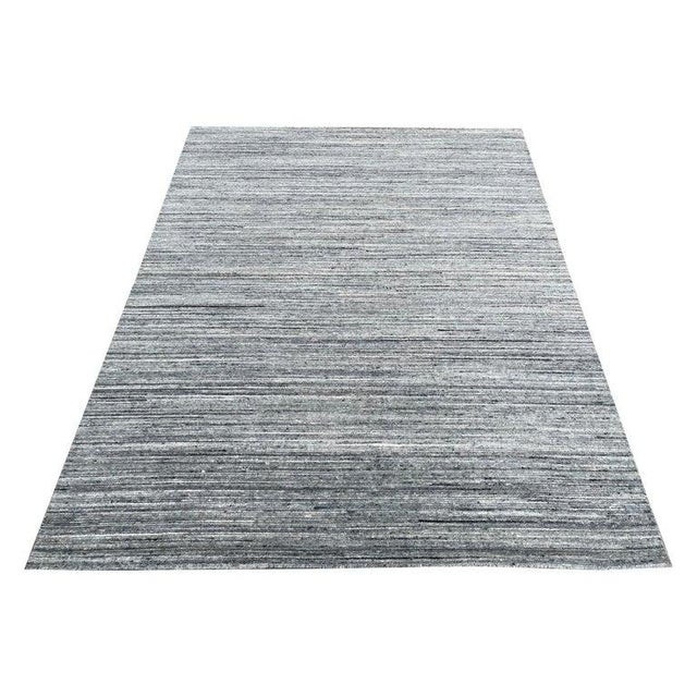 2020s 6x9 Gray Hand-Knotted Wool Textured Striated Geometric Modern Carpet Rug For Sale - Image 5 of 7