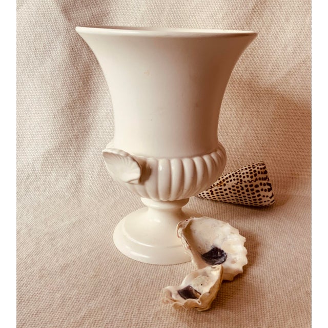 Rare 1930s Wedgwood Shell-Motif Urn Vase - Moonglow Glaze Perfection For Sale - Image 6 of 12