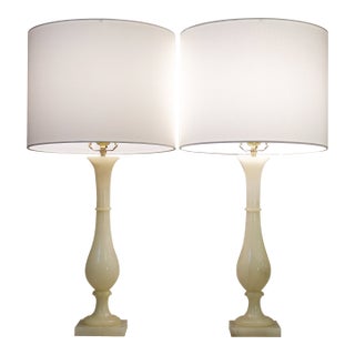 Matched Pair Nos Hollywood Regency Modern Alabaster Marble "Teardrop" Urn Style Column Table Lamps Italy 1970's Minty! For Sale