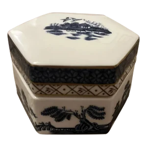 Vintage Booths "Real Old Willow" Trinket Box
