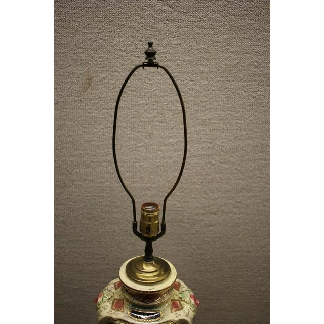This listing is for an exquisite, highly detailed hand-painted French style porcelain corded electric lamp. The body of...