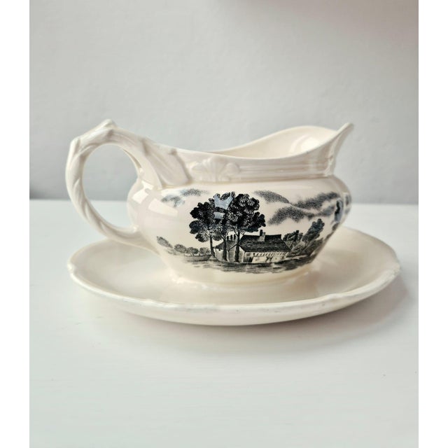 Black Vintage English Transferware Gravy Boat by Grindley, 1940s For Sale - Image 8 of 9