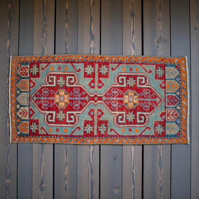 Traditional 1970s Vintage Turkish Rug Hand Knotted Small Rug Mat Enrty Decor Kitchen Rug For Sale - Image 3 of 9