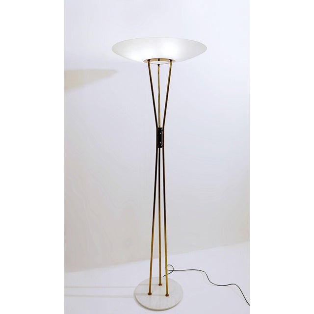 Mid-Century Modern floor lamp by Gaetano Sciolari for Stilnovo, Italy 1950s. This piece is attributed to the mentioned...