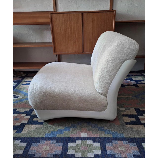 Mid-Century Modern Vintage Italian Lounge Chair, 1960s For Sale - Image 3 of 9