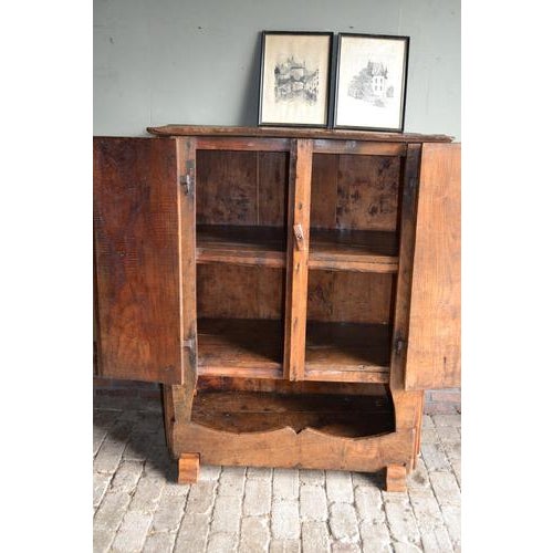 18th-century Spanish walnut pantry. It is 135 cm high, 105 cm wide, and 51 cm deep. Shelves are located above the two...