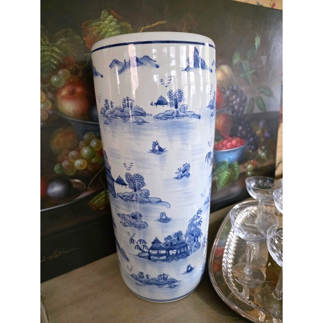 Chinoiserie Blue and White Willow Chinoiserie Umbrella Stand For Sale - Image 3 of 8