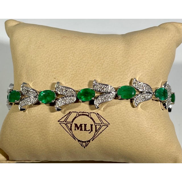 Emerald 10 Carat Natural Brazilian Emerald & Diamond Tennis Bracelet 14 Karat White Gold For Sale - Image 8 of 18