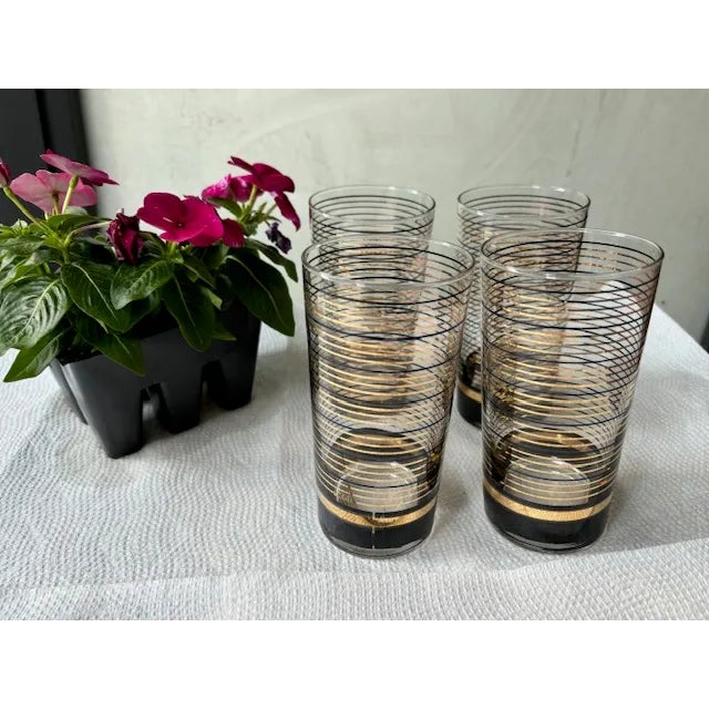 Vintage Culver Black & Gold Glasses- Set of 4 For Sale - Image 4 of 5