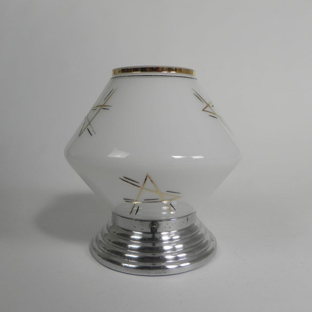 Total height: 22 cm. ø glass shade: 21 cm. height of glass shade: 16,5 cm. the lamp is fitted with new wiring and a large...