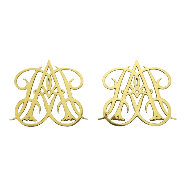 Virginia Metalcrafters Brass Williamsburg Queen Anne Cypher Trivets - Pair For Sale