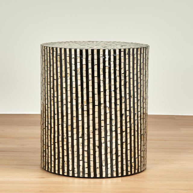 Mid-Century Modern Pair of Modern Round Stands With Mother of Pearl For Sale - Image 3 of 14