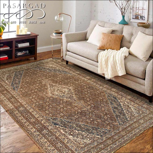 Pasargad DC Rust Handmade Antique Mahal Rug For Sale - Image 4 of 4