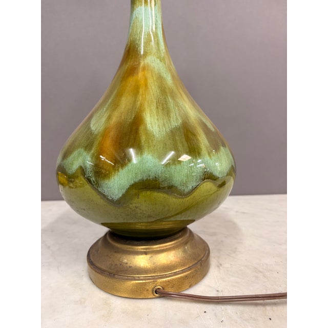 Royal Haeger Mid Century Drip Glaze Ceramic Onion Shape Table Lamp For Sale - Image 4 of 7