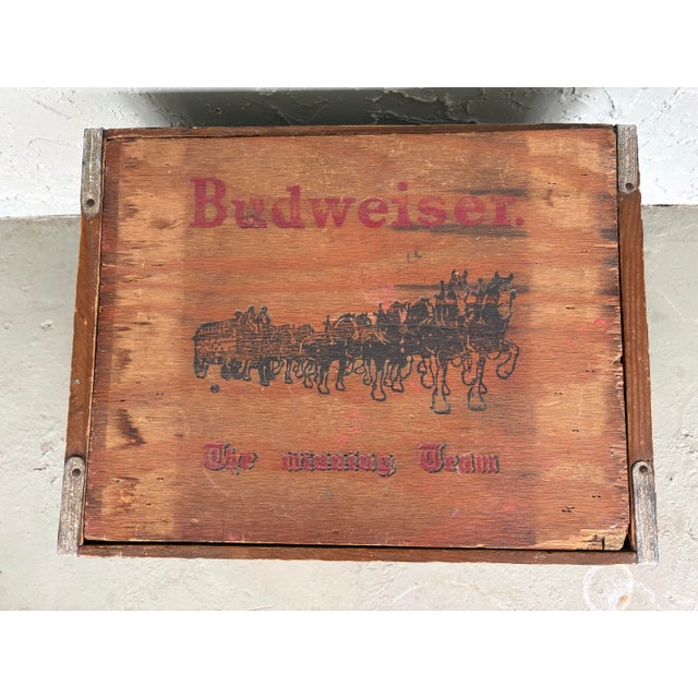Farmhouse Vintage Budweiser Wooden Beer Crate With Original Graphics – Anheuser-Busch, C. 1940s–1950s For Sale - Image 3 of 11