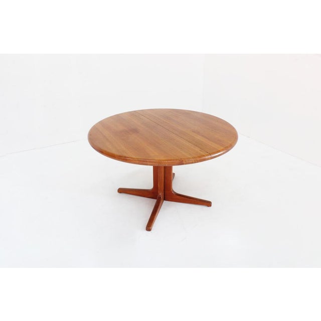 Wood Vintage Danish Round Extendable Dining Table in Teak, 1960s For Sale - Image 7 of 7